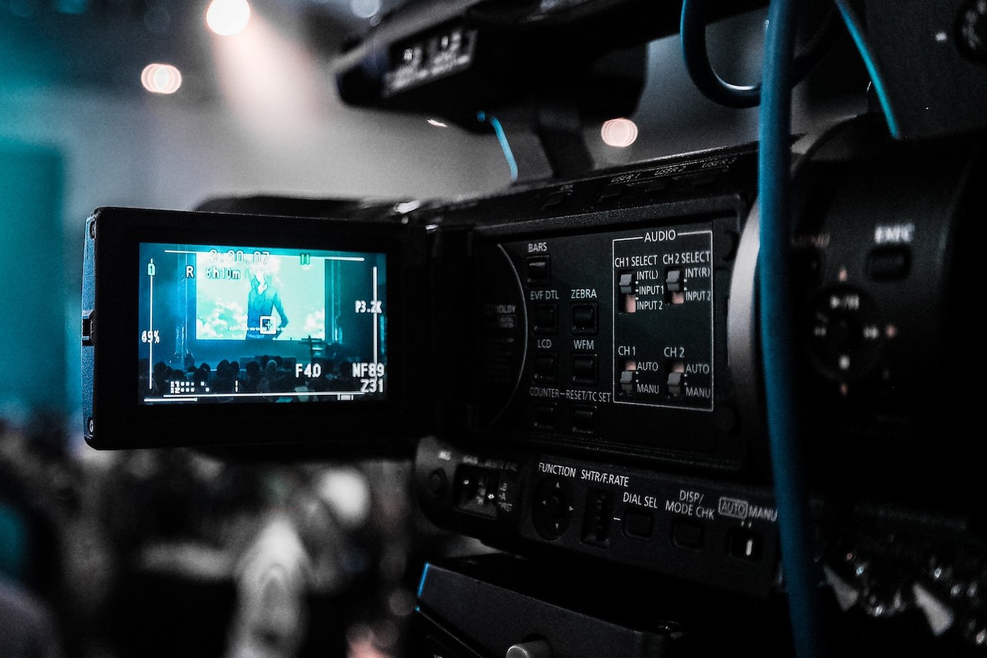 broadcast-broadcasting-camcorder-66134.x71445 (1)